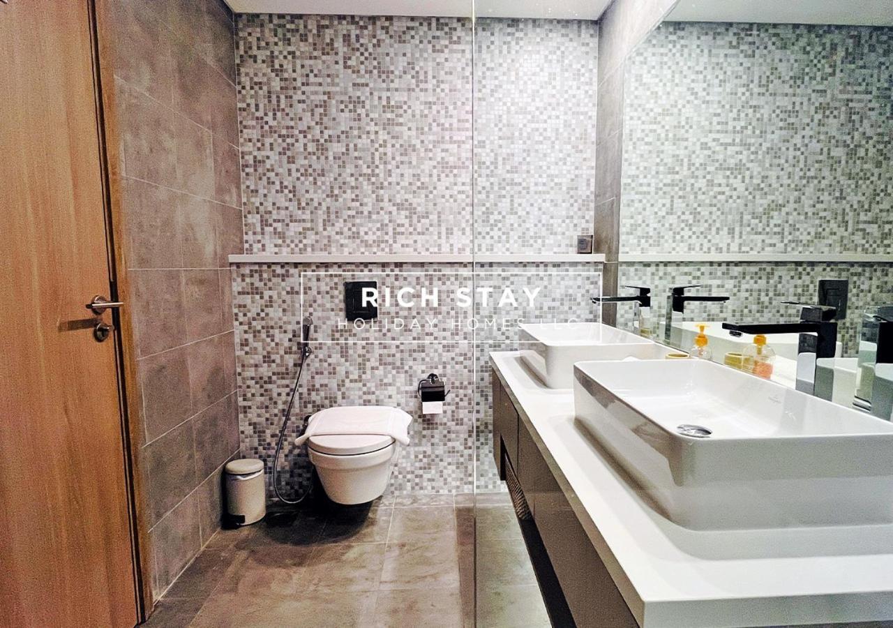 Luxurious 2br In Stella Maris, Ain & Marina View Apartment Dubai
